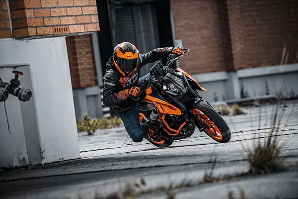写真確認用★BE-ALL DUKE24デューク24ネイビー Kawasaki Ninja ZX-4RRデビュー！400cc4気筒のスーパースポーツ